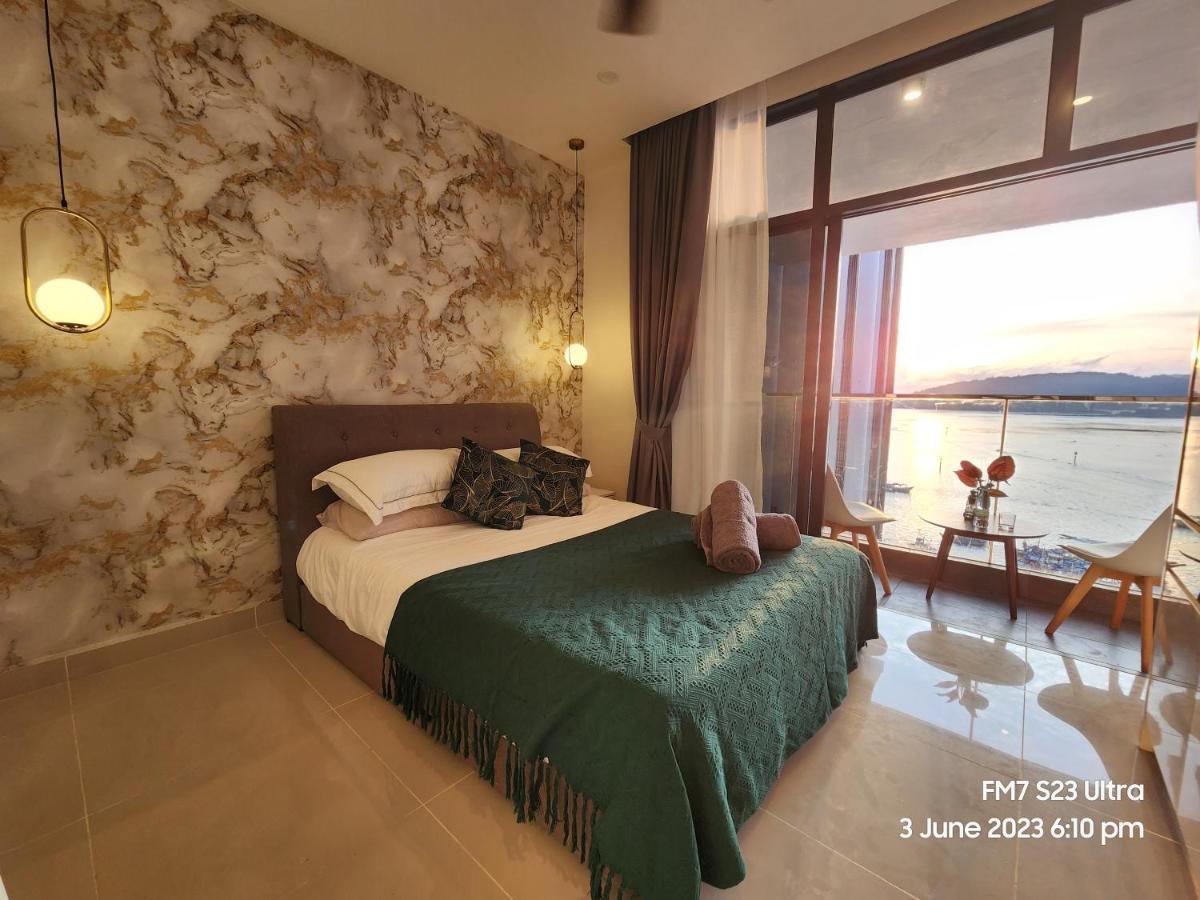 Seaview Luxury Suites At The Shore Кота-Кинабалу Экстерьер фото